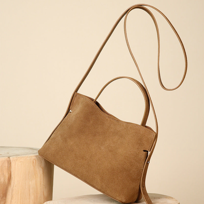 Winter Top-layer Leather Bag With A Niche Design